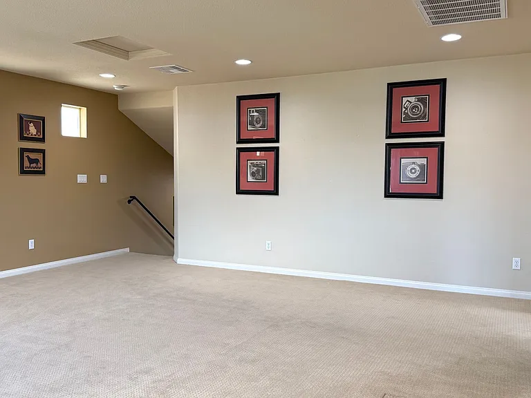 6825 Philharmonic Ave — Photo 42