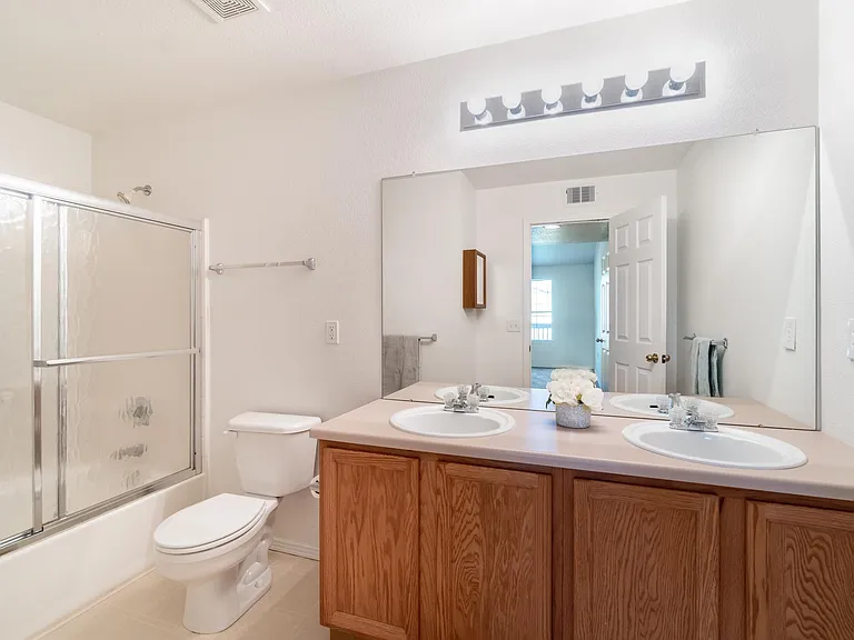 3002 W Elizabeth St #15G — Photo 8