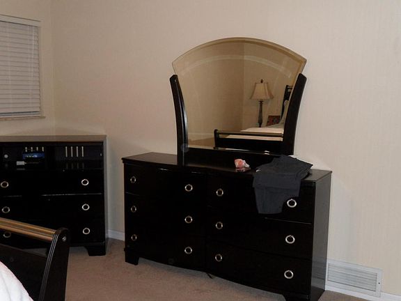 5th image of 10 Pine Valley Cir