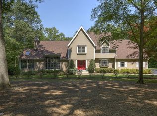 7 Cedar Ln, Mendham, NJ 07945