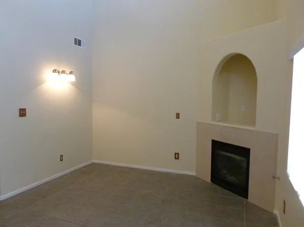 2041 Audrey Hepburn St, Las Vegas, NV 89142