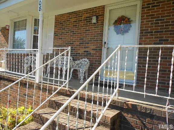 5th image of 108 Ward Ave