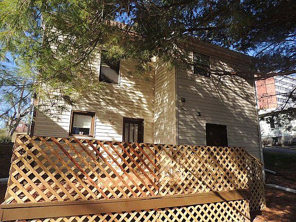 2nd image of 829 Russell St