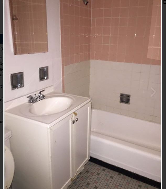 1st image of 806 E 89th Pl #2nd