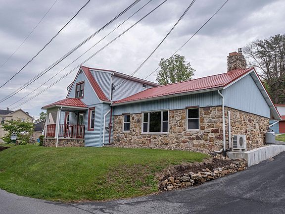 2nd image of 540 Wood St