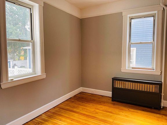2nd image of 17 Clement St APT 1