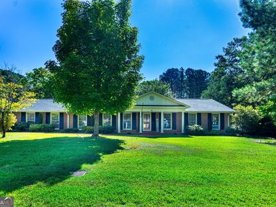 86 Georgian Ter, West Point, GA, 31833