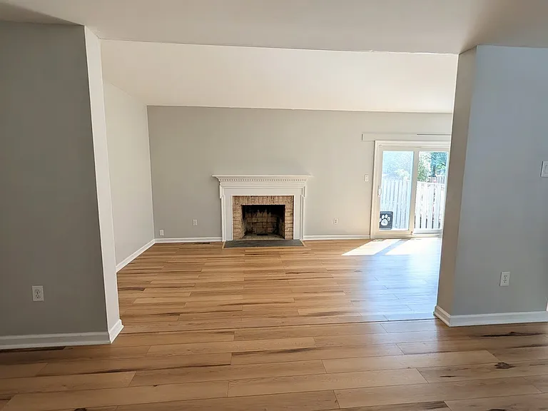 18610 Phoebe Way — Photo 12
