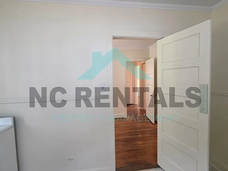 1313 Holman St — Photo 10