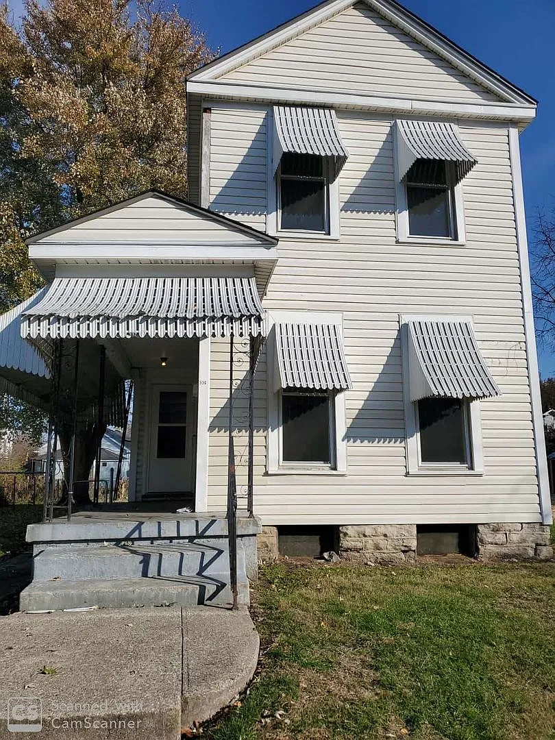 Great 3 bed 1.5 Bath close to University of Dayton, MIami Valley Hospital and greater Dayton. — Photo 1