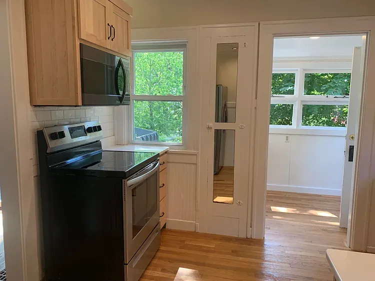 4 bed, 1453 sqft, $4,800 — Photo 4
