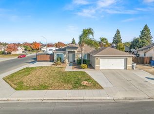 1656 N McCaffrey Ave, Fresno, CA 93722