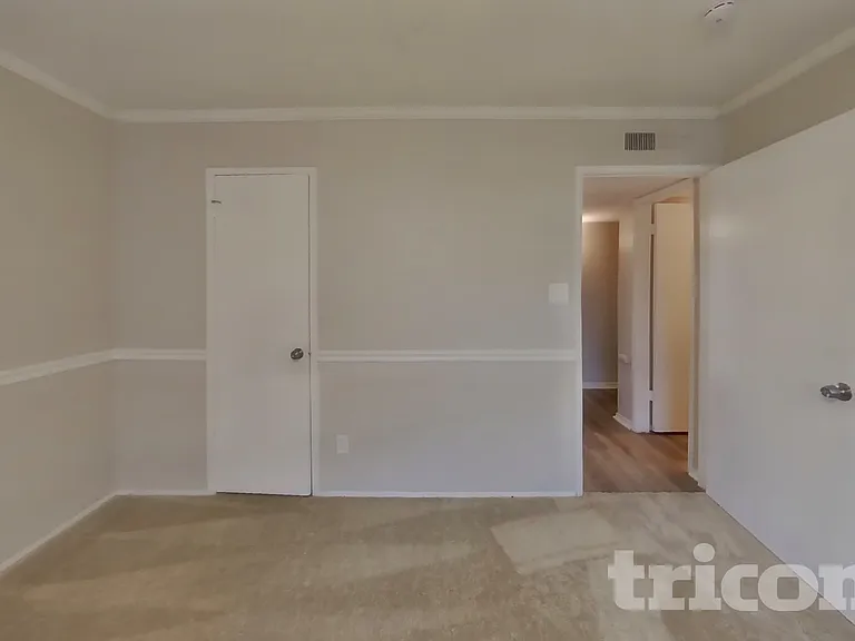 416 Forestwood Dr — Photo 6
