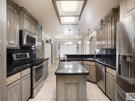 5th image of 7052 Post Oak Cir