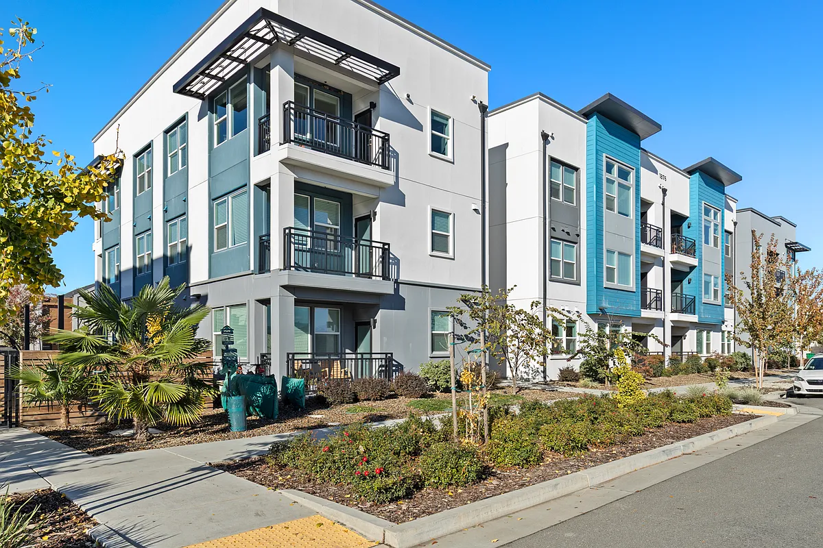 Building Photo - Block Fifty-3 Apartments