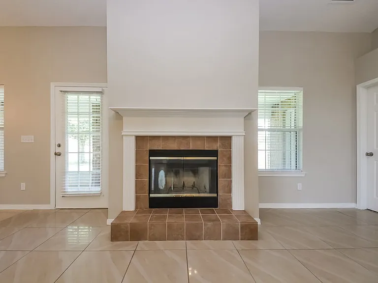 3209 Silverado Cir — Photo 3