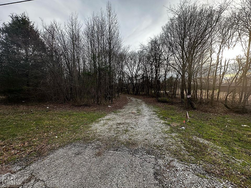 2nd image of 861 County Road 407