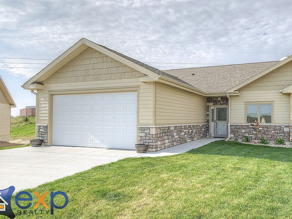 1st image of 1190 Prairie Hill Cir