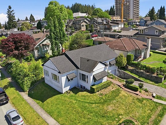 2nd image of 520 Boundary Rd N