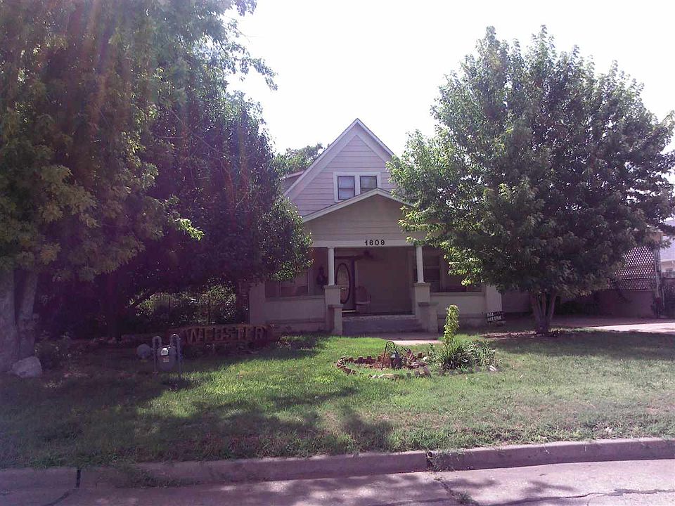 2nd image of 1609 5th St