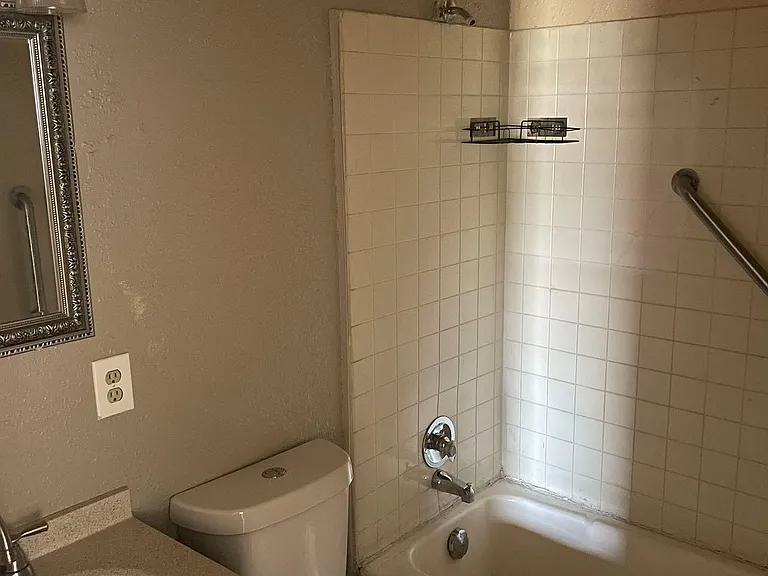 3607 Covert Ave — Photo 11