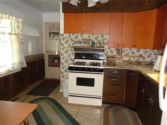 2nd image of 1429 Cranbrook Dr