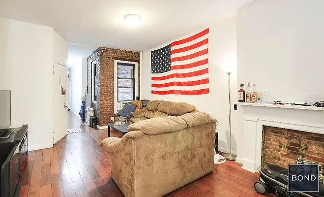 Rented by Bond New York | media 18