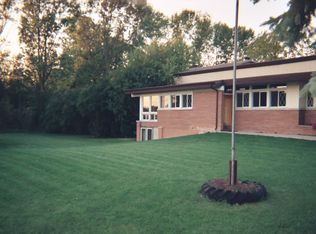 1608 W Ridge Rd, Bay City, MI 48708