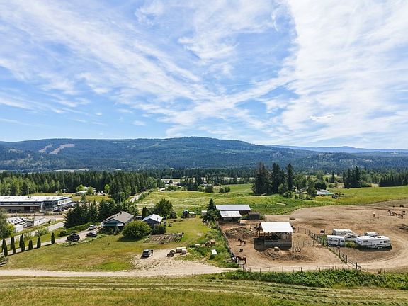 3rd image of 3580 20th Ave SE