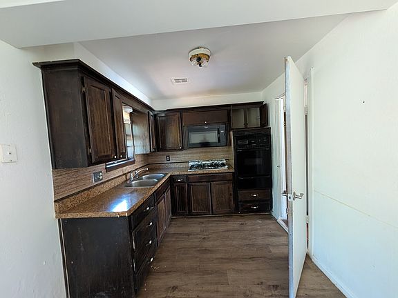 5th image of 816 N Kelley Ave