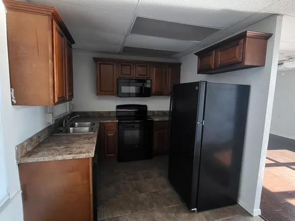 Daugherty 111 Apartments, 111 W Daugherty St #202, Webb City, MO 64870
