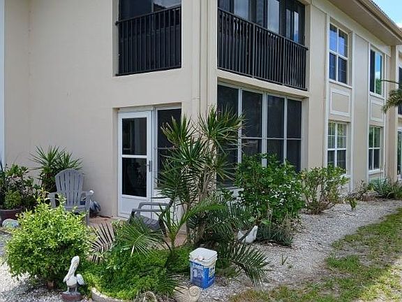 3rd image of 10350 Imperial Point Dr W APT 8