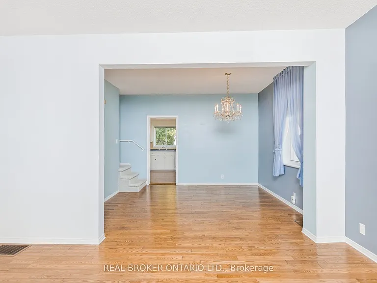 33 Victoria St — Photo 7