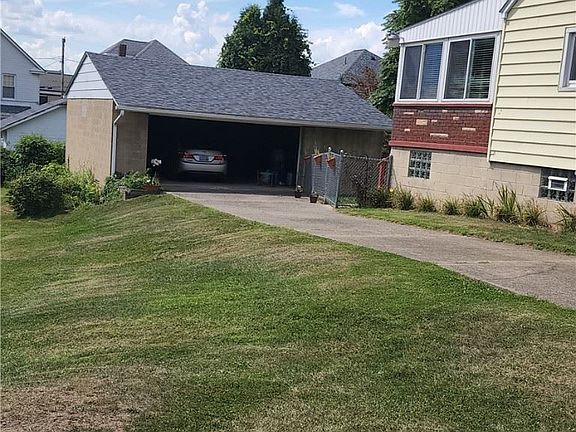 3rd image of 916 Hazen St