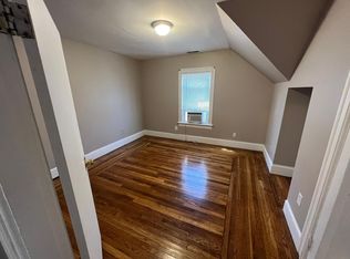 35 Amey St FLOOR 2, Pawtucket, RI 02860