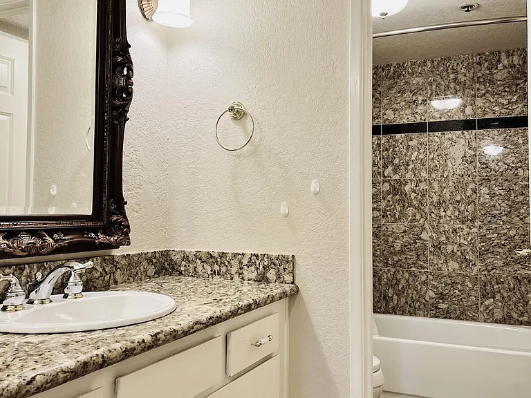 185 Forest Ave #3A — Photo 8