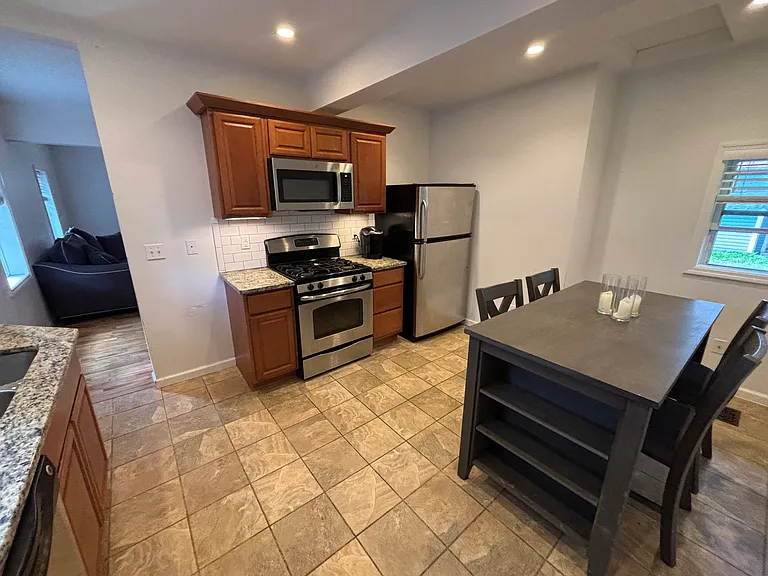 165 Lake Ave #2 — Photo 12