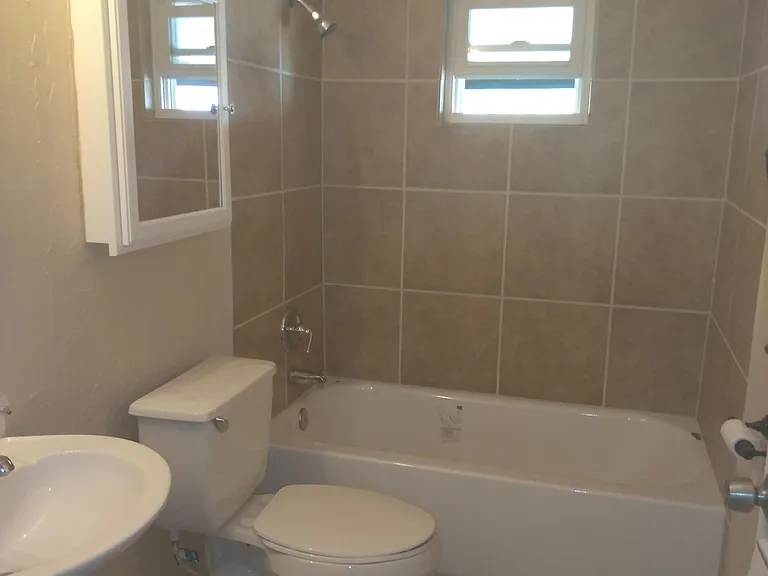 405 Oreja De Oro Dr SE — Photo 20