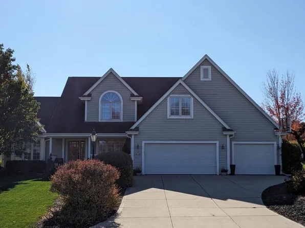 N16W27389 Riverland DRIVE, Pewaukee, WI 53072