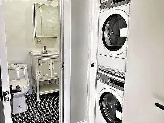 3rd image of 272 W 139th St Floor 4