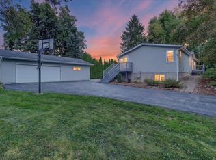 W2506 Circle Dr, Watertown, WI 53094