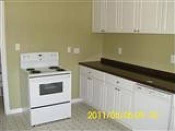 2nd image of 2745 Helm Ave