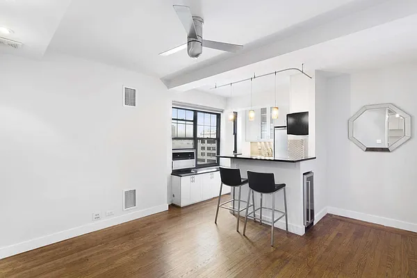 Rented by Compass | media 6