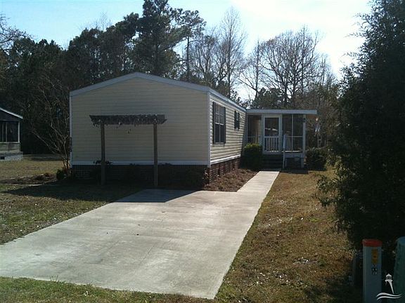 3rd image of 1375 Riverview