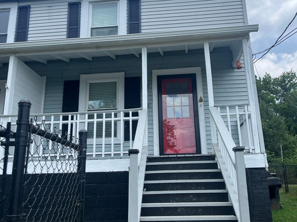 110 Front St
