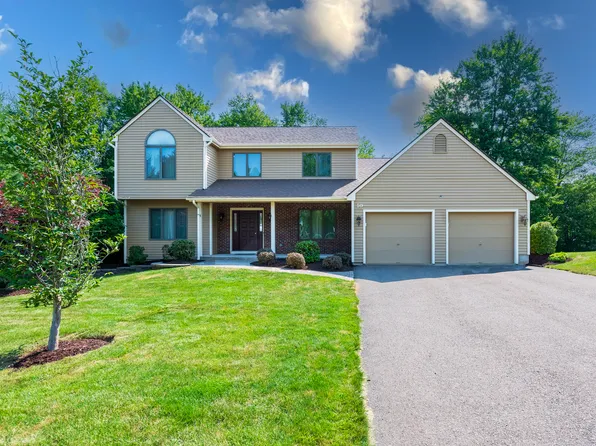 10 Harrison Drive, Cromwell, CT 06416