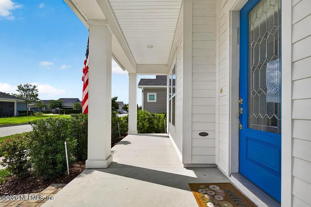 4 bed, 3.0 bath, 2247 sqft, $3,200 — Photo 4