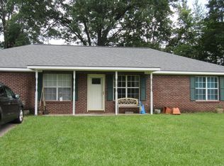 1149 John C Stennis Dr, Lauderdale, MS 39335