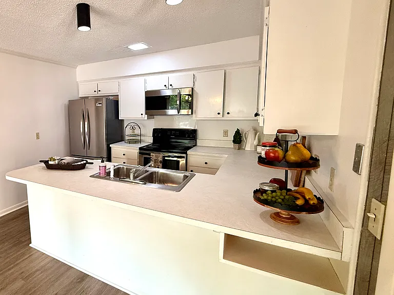 766 Myhr Dr — Photo 13