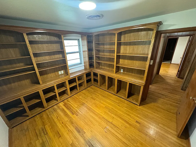 610 N Joyce St — Photo 14